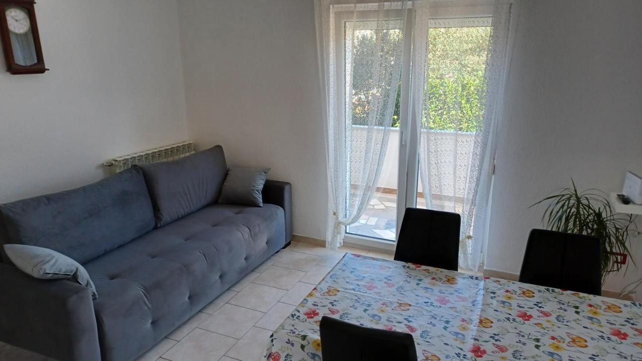 Apartments Villa Adamovic Umag Room photo